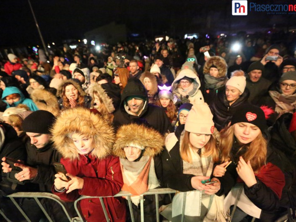 Finał WOŚP w Piasecznie! Jest mokro, ale gorąco!