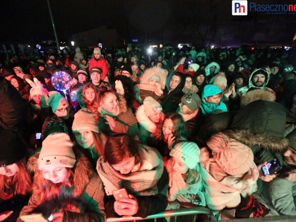 Finał WOŚP w Piasecznie! Jest mokro, ale gorąco!