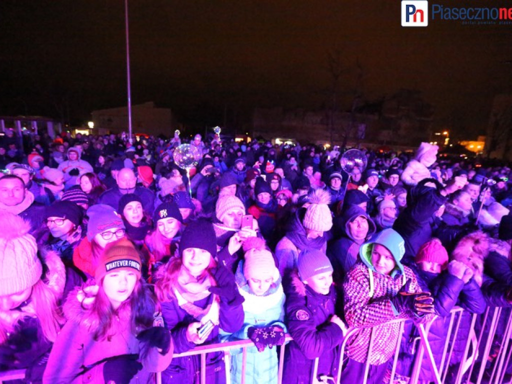 Finał WOŚP w Piasecznie! Jest mokro, ale gorąco!