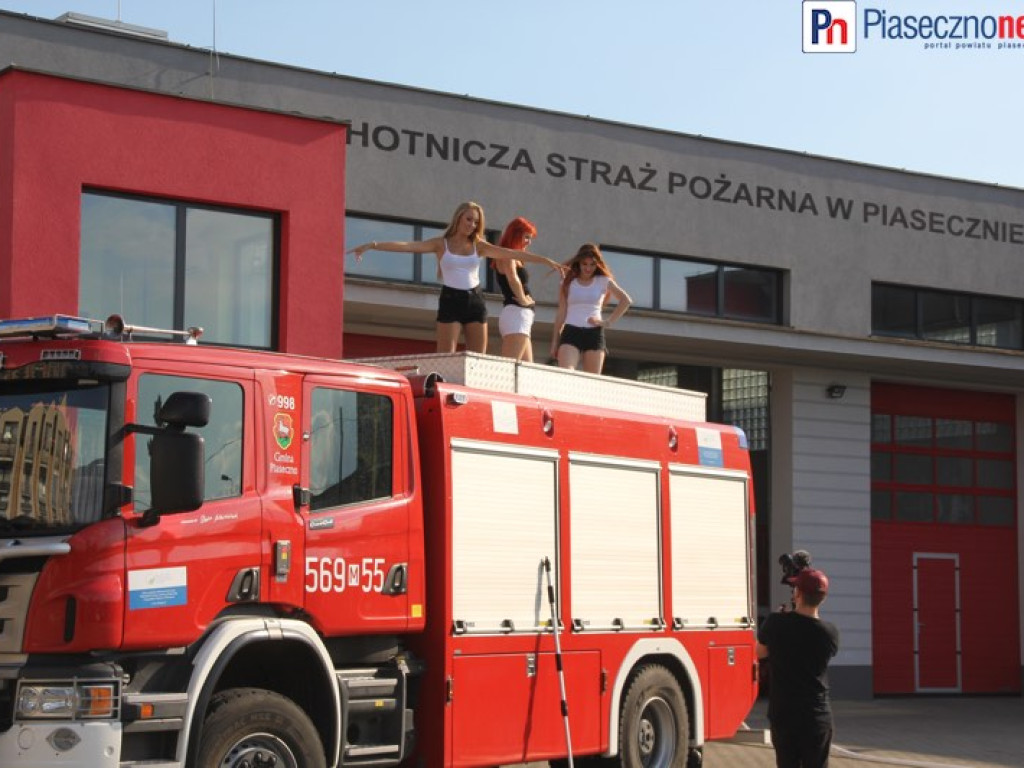 Dziewczyny z Sensation gasiły pożar