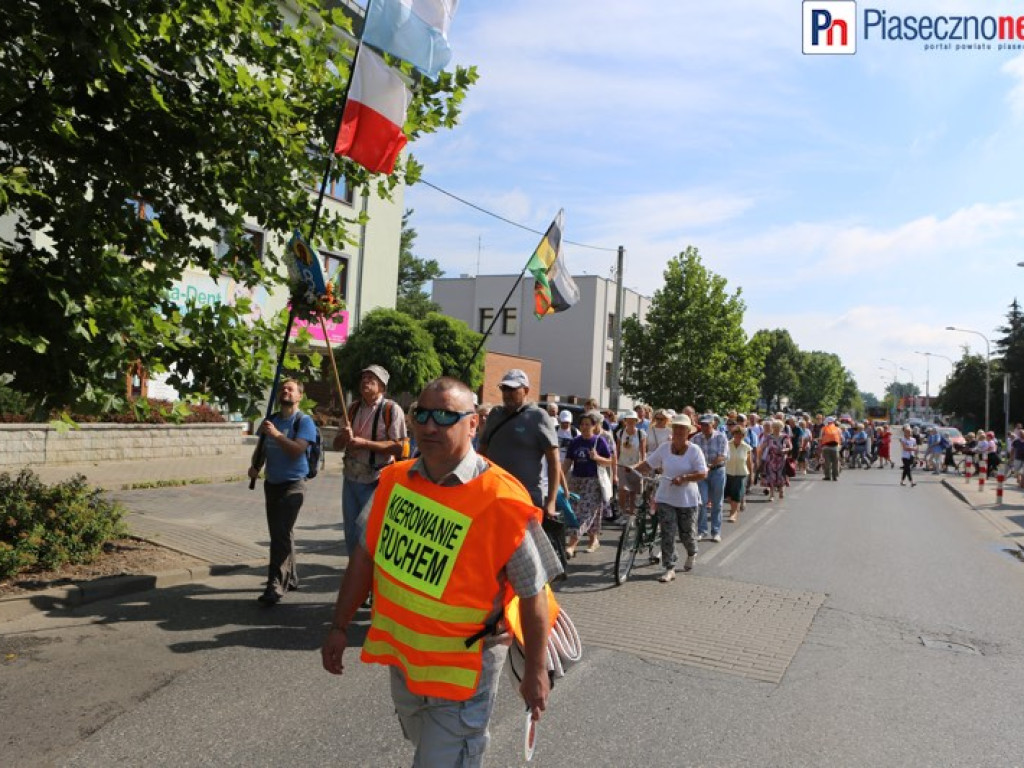 Z Piaseczna wyruszyli do Częstochowy