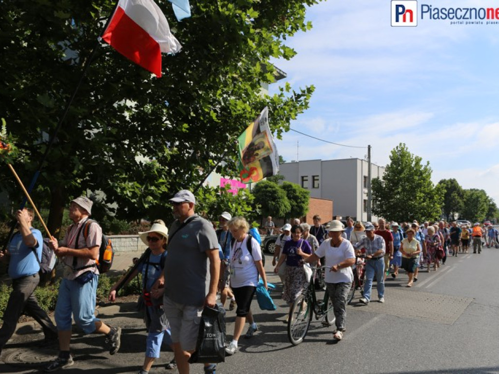 Z Piaseczna wyruszyli do Częstochowy