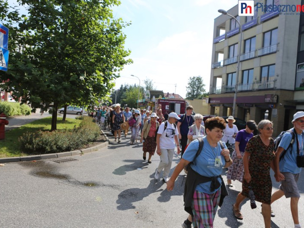 Z Piaseczna wyruszyli do Częstochowy