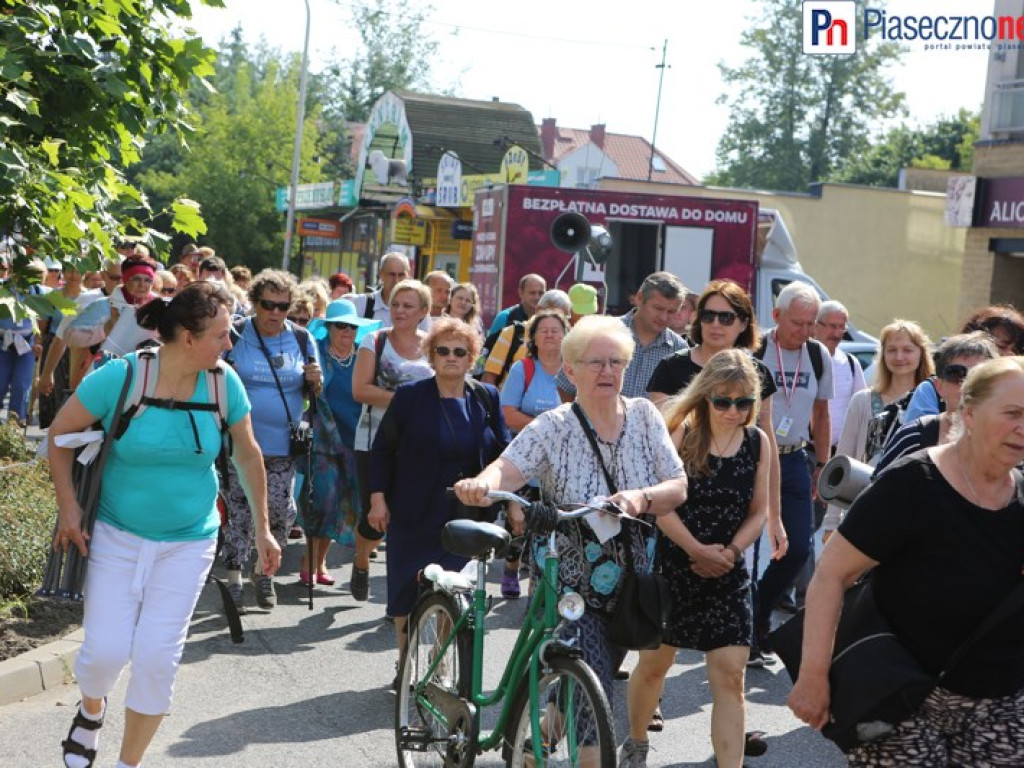 Z Piaseczna wyruszyli do Częstochowy