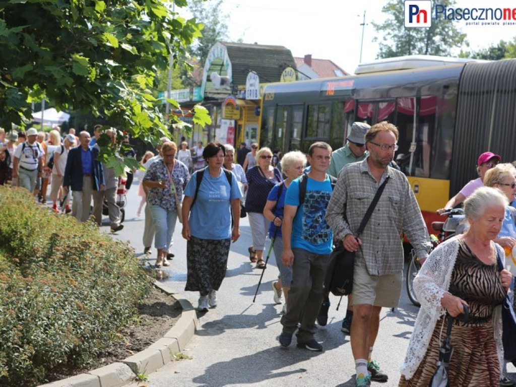 Z Piaseczna wyruszyli do Częstochowy