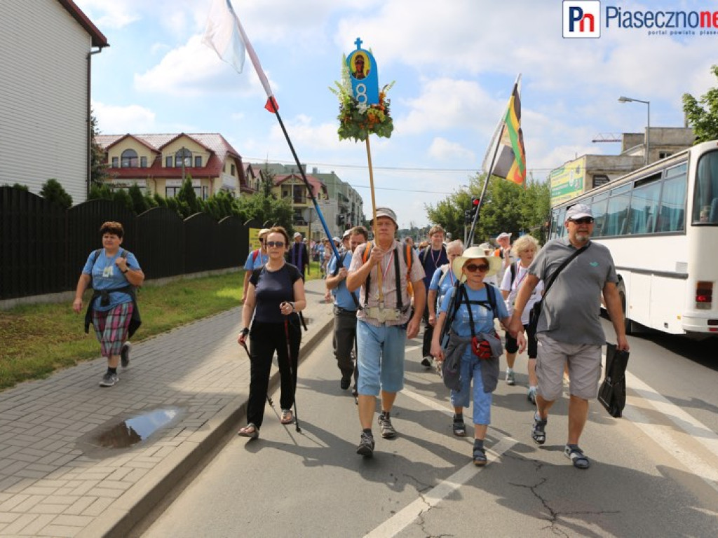 Z Piaseczna wyruszyli do Częstochowy