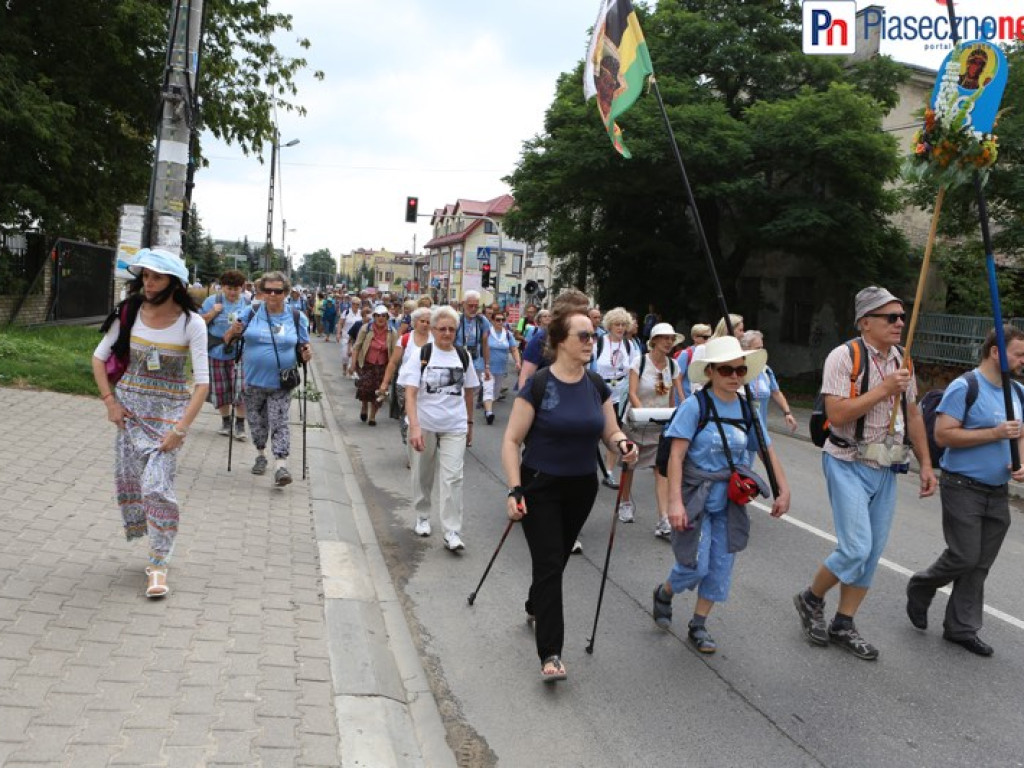 Z Piaseczna wyruszyli do Częstochowy