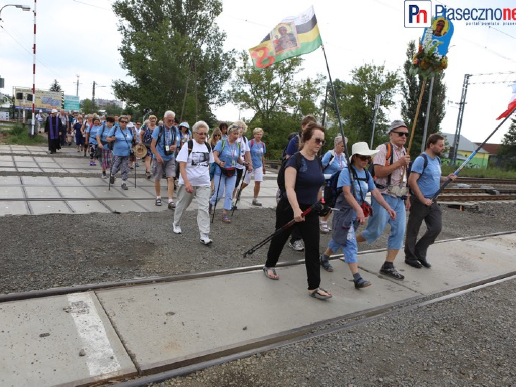 Z Piaseczna wyruszyli do Częstochowy