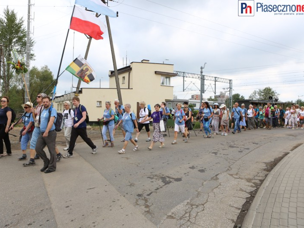 Z Piaseczna wyruszyli do Częstochowy