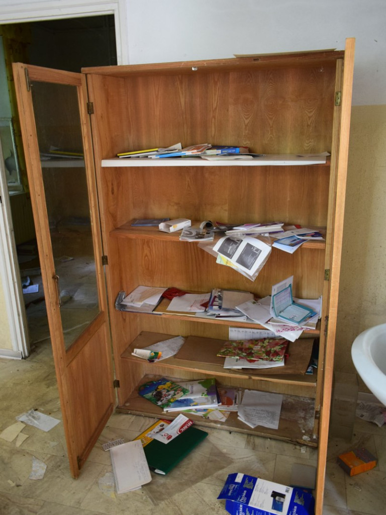 Dworek Ryxów popada w ruinę