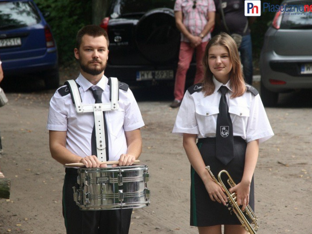 W hołdzie bohaterom