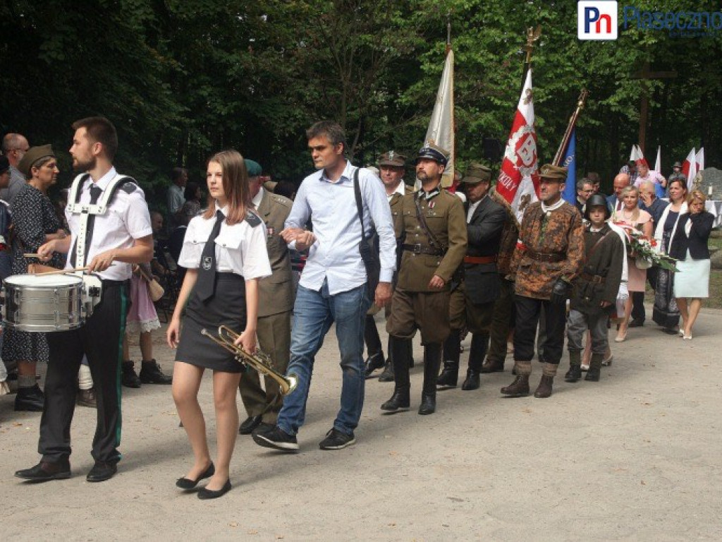 W hołdzie bohaterom