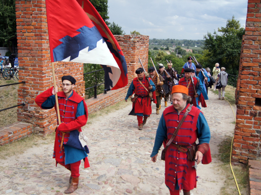 Napadli na zamek w Czersku. Wieczorem wielka bitwa!