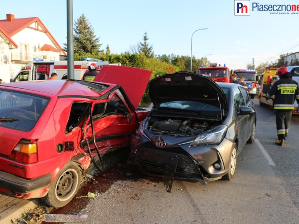 Wypadek w Bobrowcu! Mazowiecka zablokowana