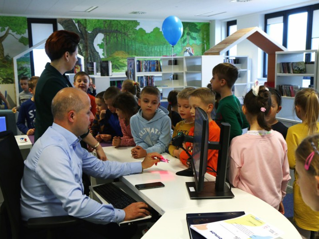 Otwarcie Biblioteki Publicznej w CEM dla mieszkańców