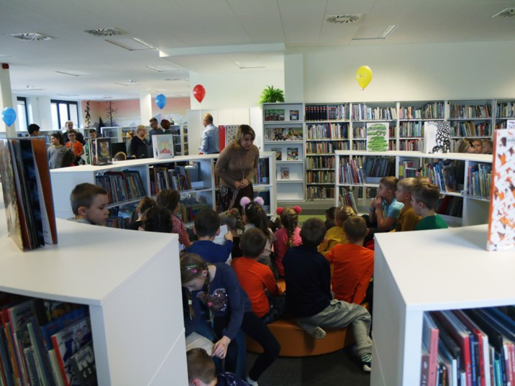Otwarcie Biblioteki Publicznej w CEM dla mieszkańców