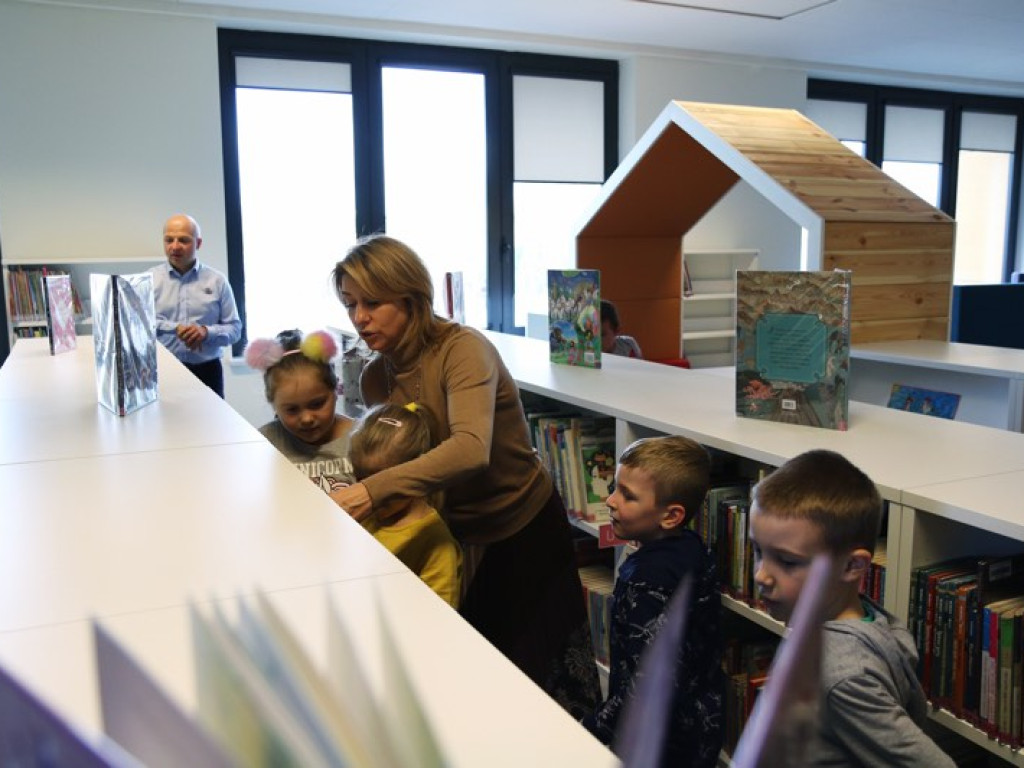Otwarcie Biblioteki Publicznej w CEM dla mieszkańców