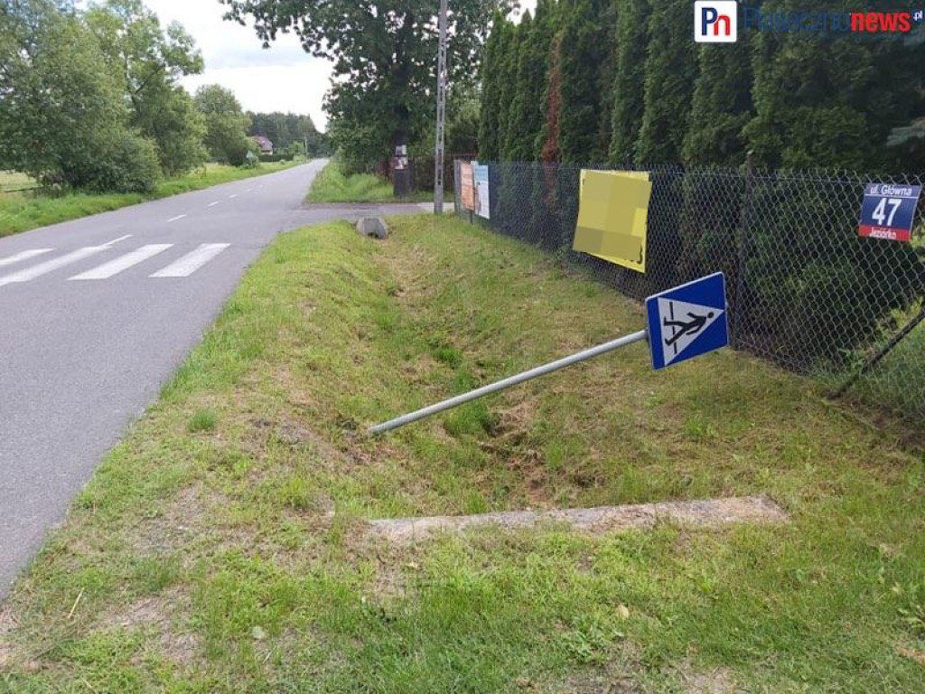 Wandale poprzewracali znaki! Szli ulicą jak stonka przez pole ziemniaków
