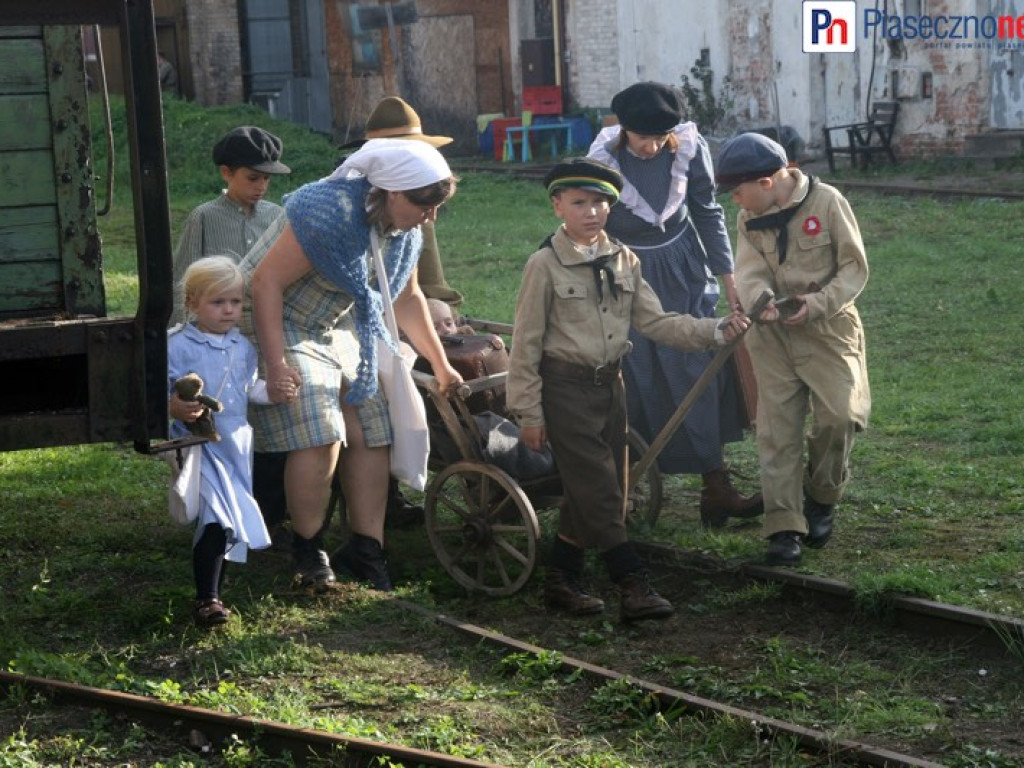 Pola Chwały na kolejce wąskotorowej