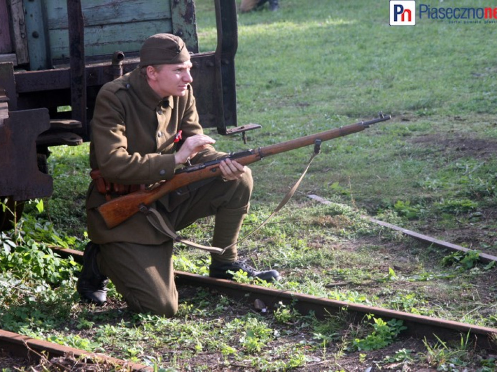 Pola Chwały na kolejce wąskotorowej