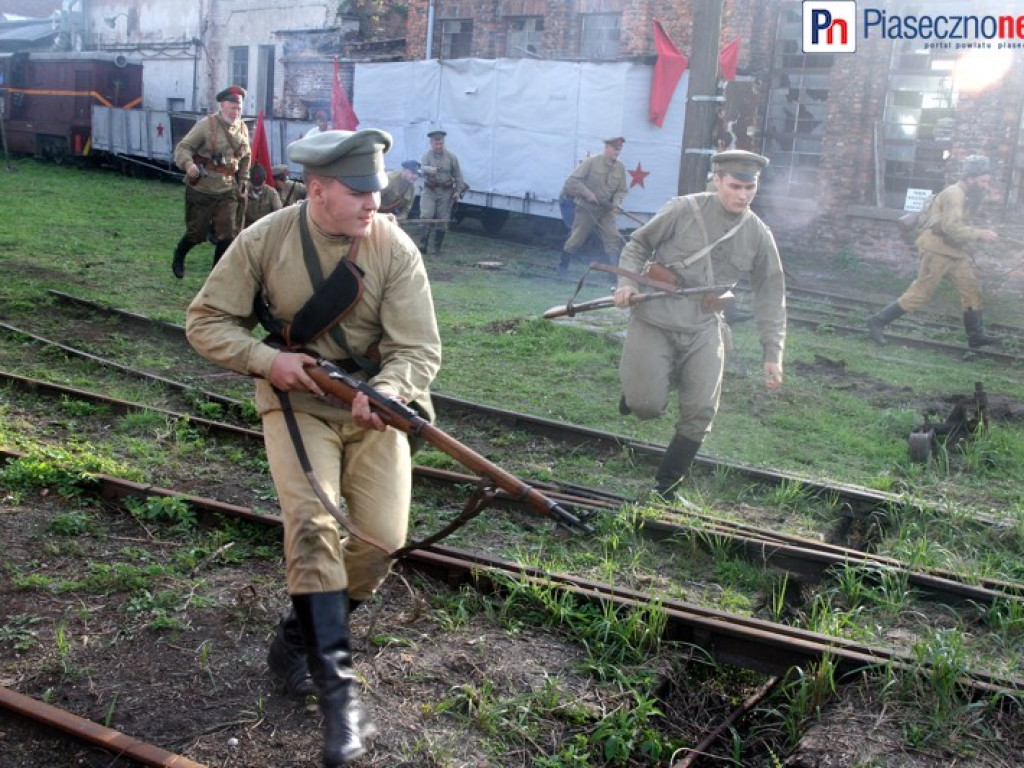 Pola Chwały na kolejce wąskotorowej