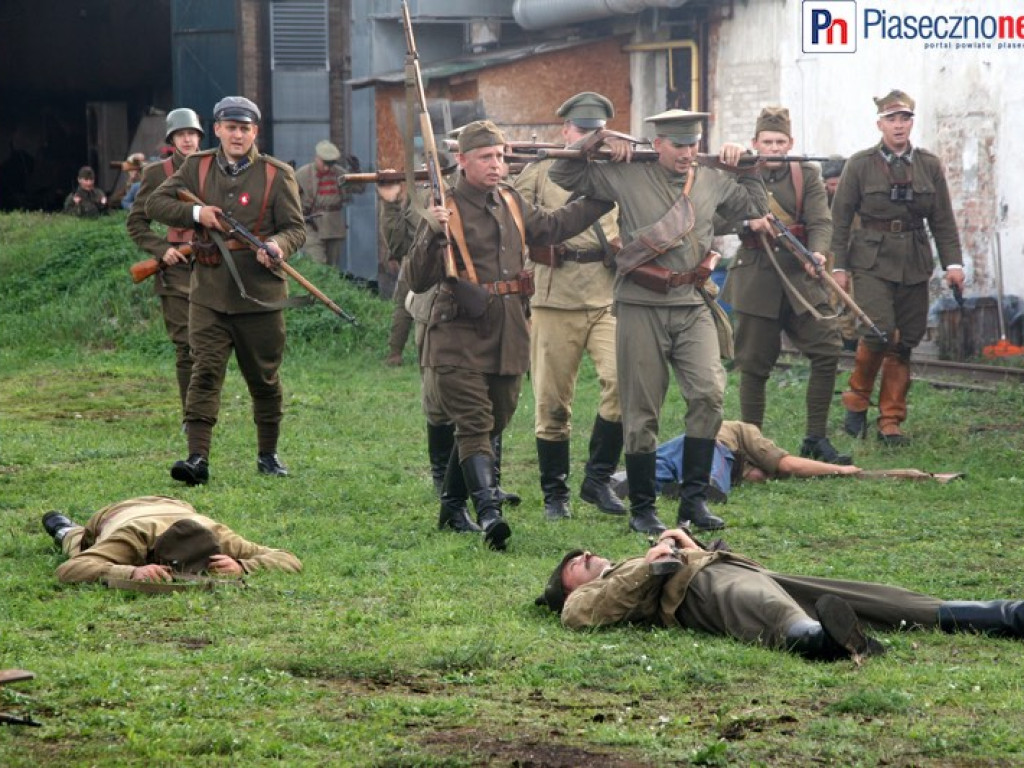 Pola Chwały na kolejce wąskotorowej