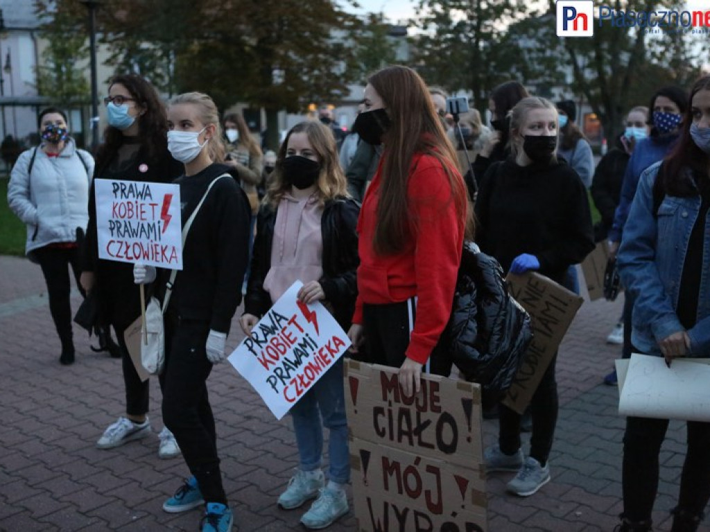 Rewolucja jest kobietą! Takiego protestu jak w Górze Kalwarii jeszcze nie było