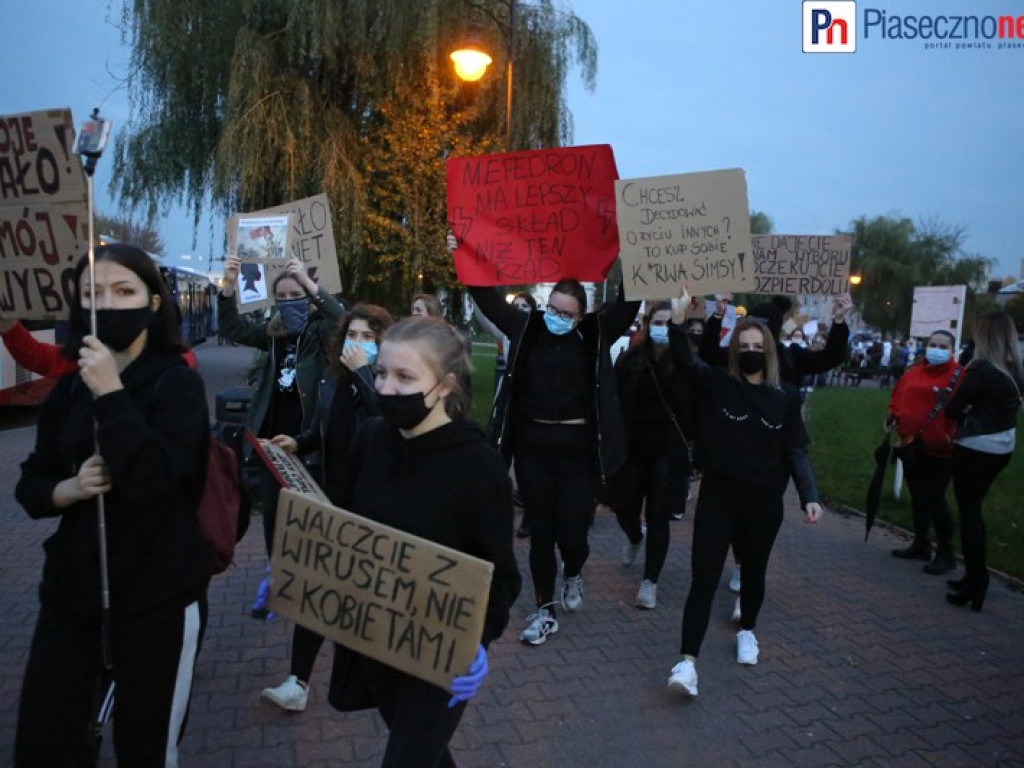 Rewolucja jest kobietą! Takiego protestu jak w Górze Kalwarii jeszcze nie było