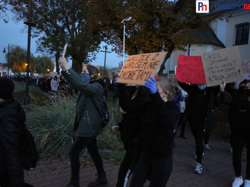 Rewolucja jest kobietą! Takiego protestu jak w Górze Kalwarii jeszcze nie było