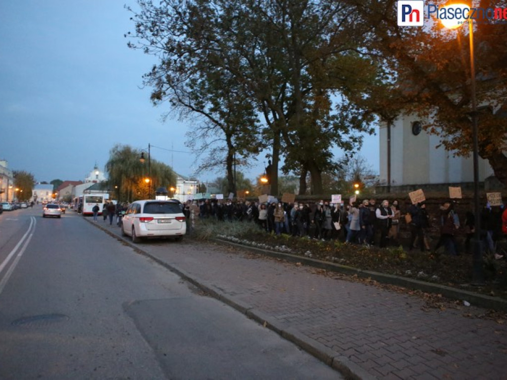 Rewolucja jest kobietą! Takiego protestu jak w Górze Kalwarii jeszcze nie było