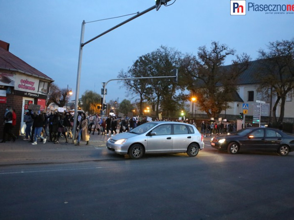 Rewolucja jest kobietą! Takiego protestu jak w Górze Kalwarii jeszcze nie było