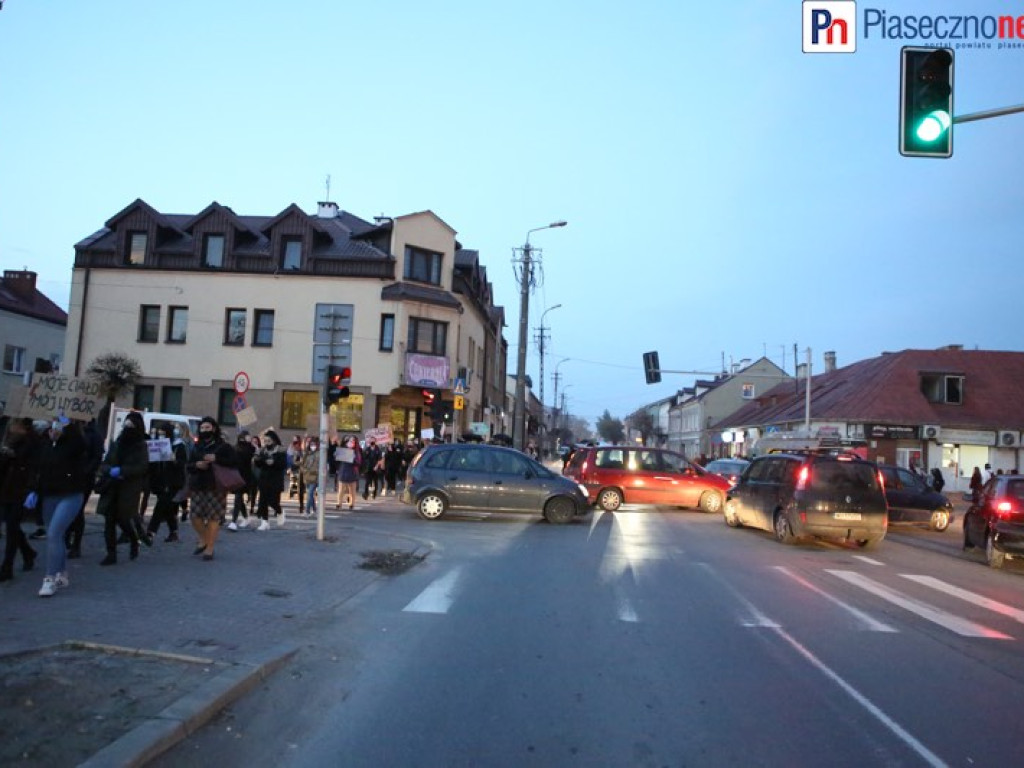 Rewolucja jest kobietą! Takiego protestu jak w Górze Kalwarii jeszcze nie było