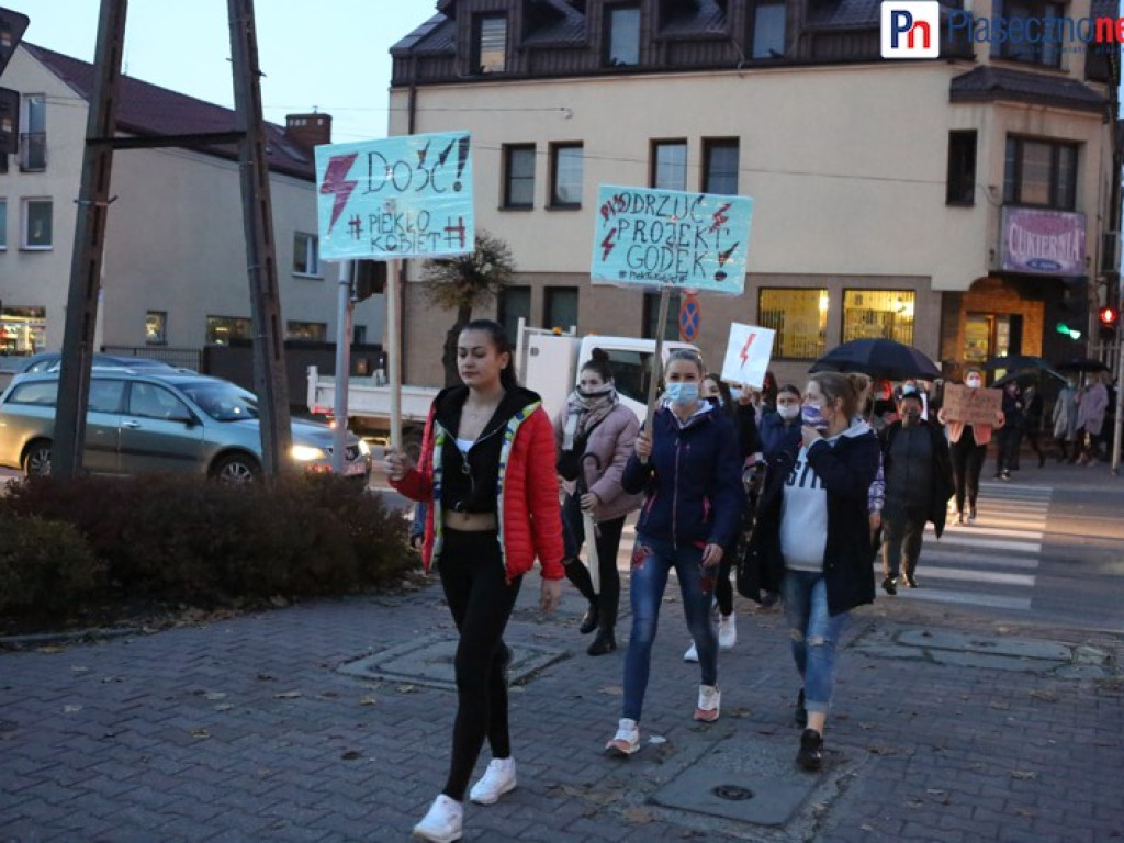 Rewolucja jest kobietą! Takiego protestu jak w Górze Kalwarii jeszcze nie było