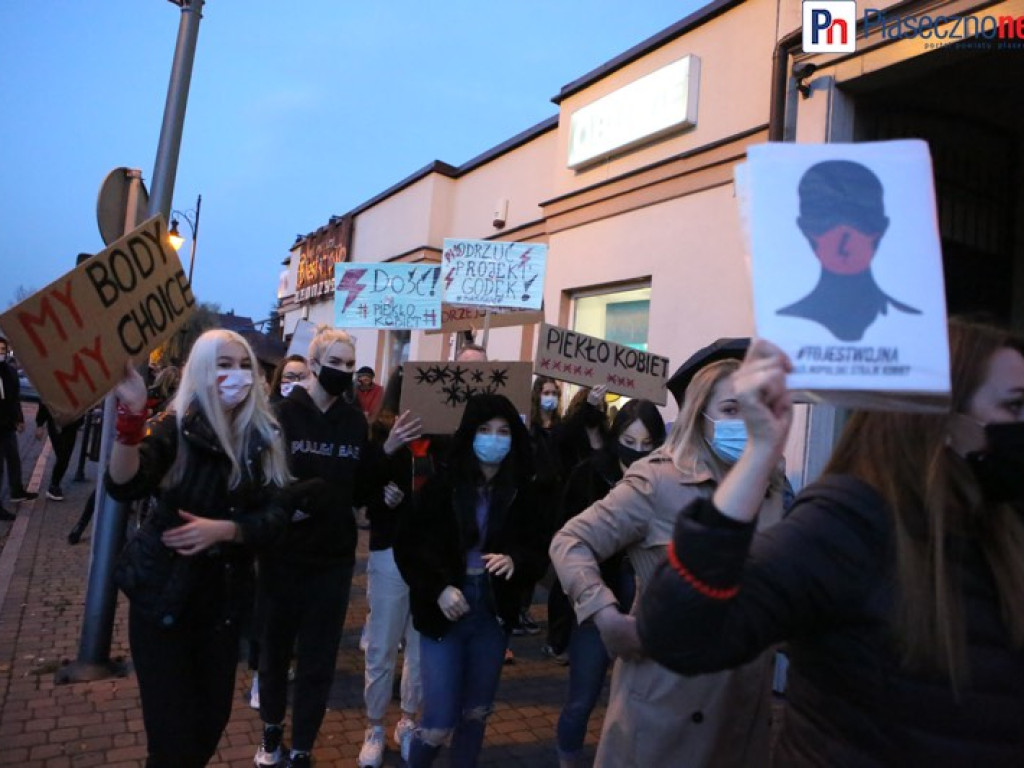 Rewolucja jest kobietą! Takiego protestu jak w Górze Kalwarii jeszcze nie było