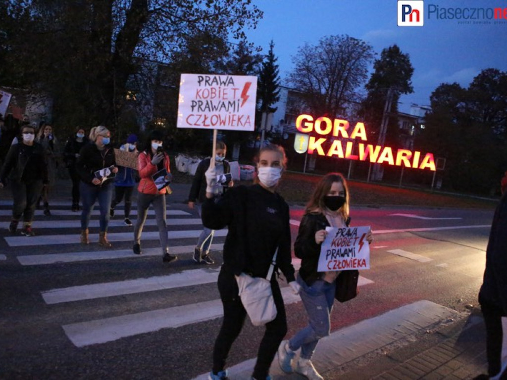 Rewolucja jest kobietą! Takiego protestu jak w Górze Kalwarii jeszcze nie było