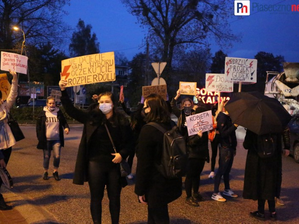 Rewolucja jest kobietą! Takiego protestu jak w Górze Kalwarii jeszcze nie było
