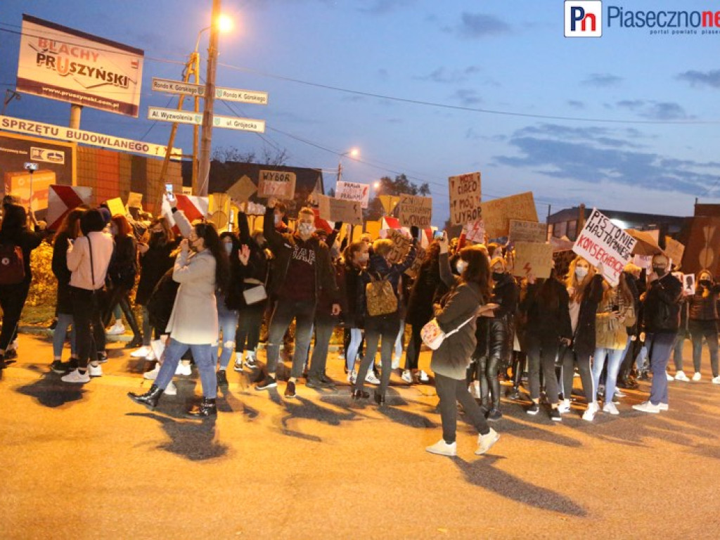 Rewolucja jest kobietą! Takiego protestu jak w Górze Kalwarii jeszcze nie było
