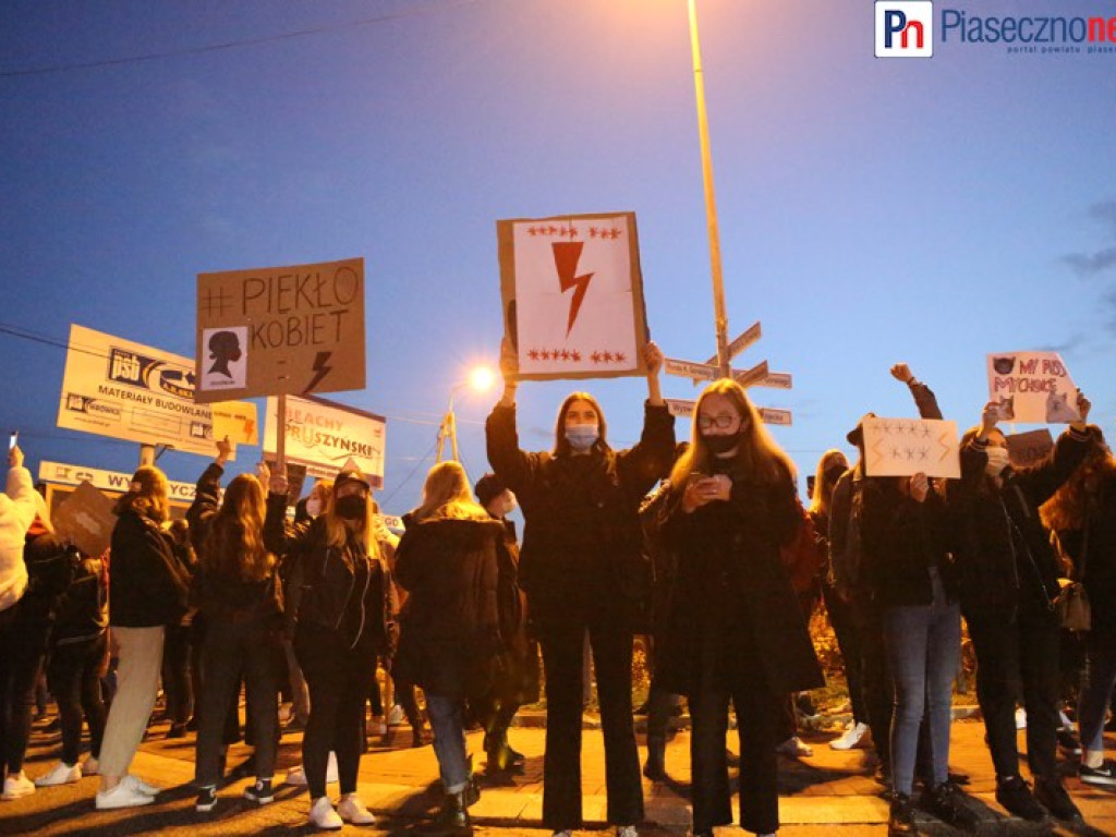 Rewolucja jest kobietą! Takiego protestu jak w Górze Kalwarii jeszcze nie było