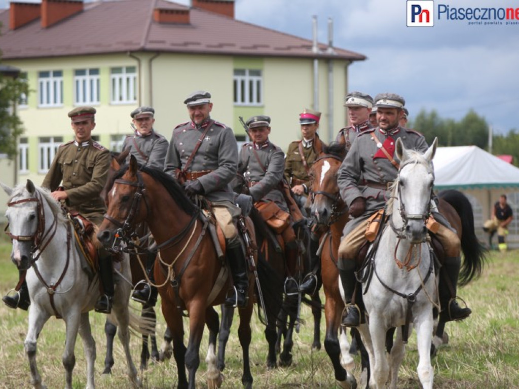Strzały, wybuchy i szczęk oręża! Bolszewicy przegrali w Prażmowie