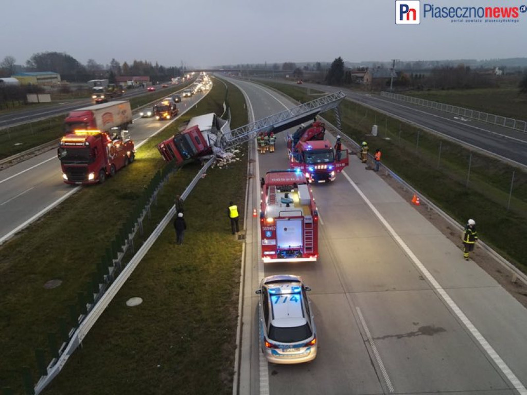 Poważny wypadek na trasie S7. Droga zablokowana
