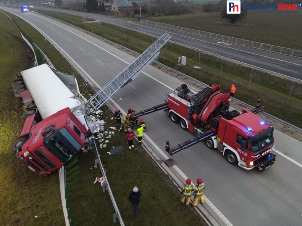 Poważny wypadek na trasie S7. Droga zablokowana