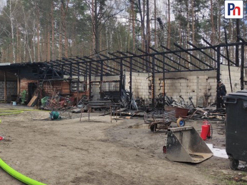 Potężny pożar w Krępie! 12 zastępów straży pożarnej w akcji
