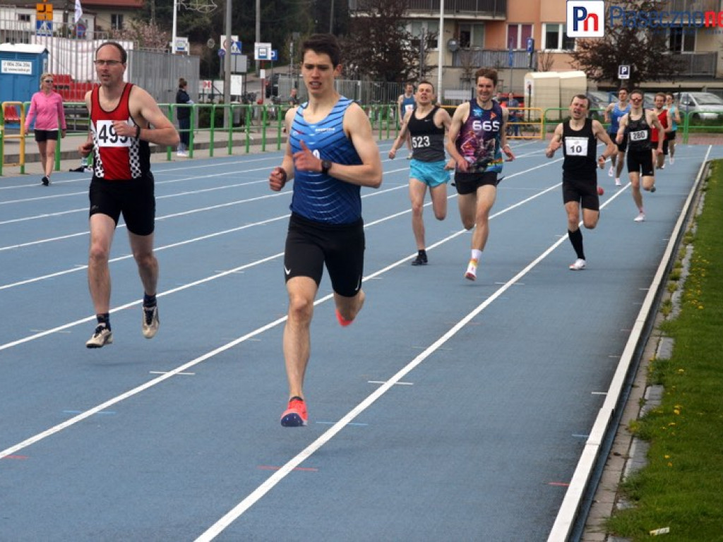 Konstytucyjne bieganie! Wspaniała impreza na piaseczyńskim stadionie