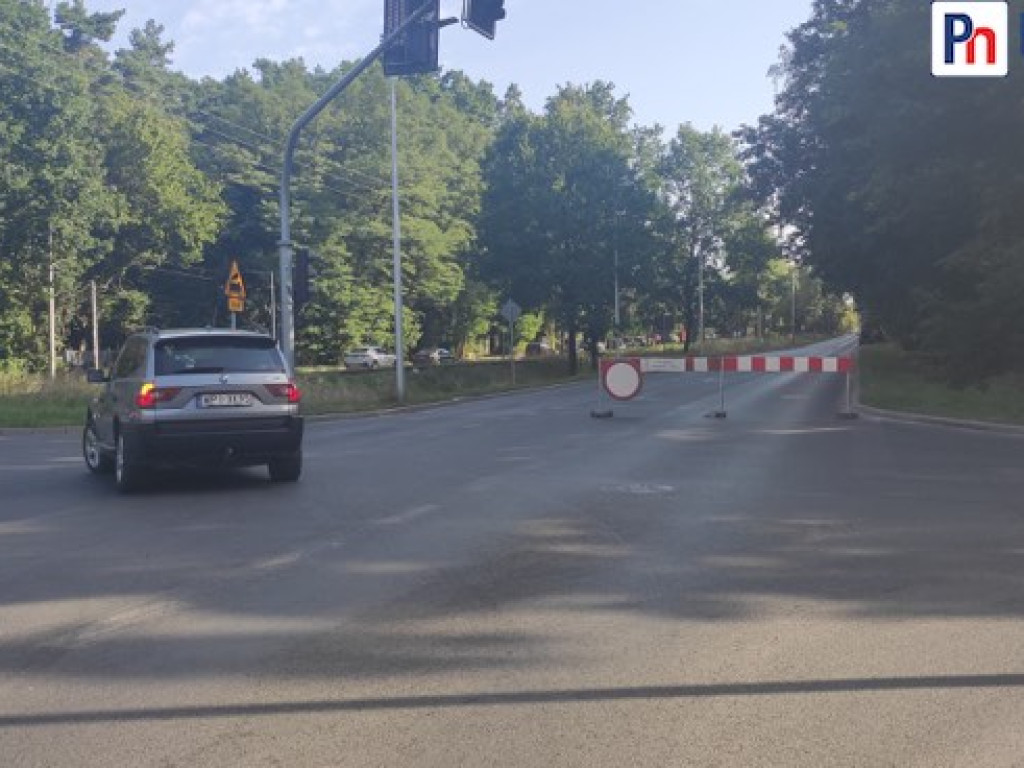 Chaos komunikacyjny w Zalesiu Dolnym! Zdezorientowani kierowcy w korku