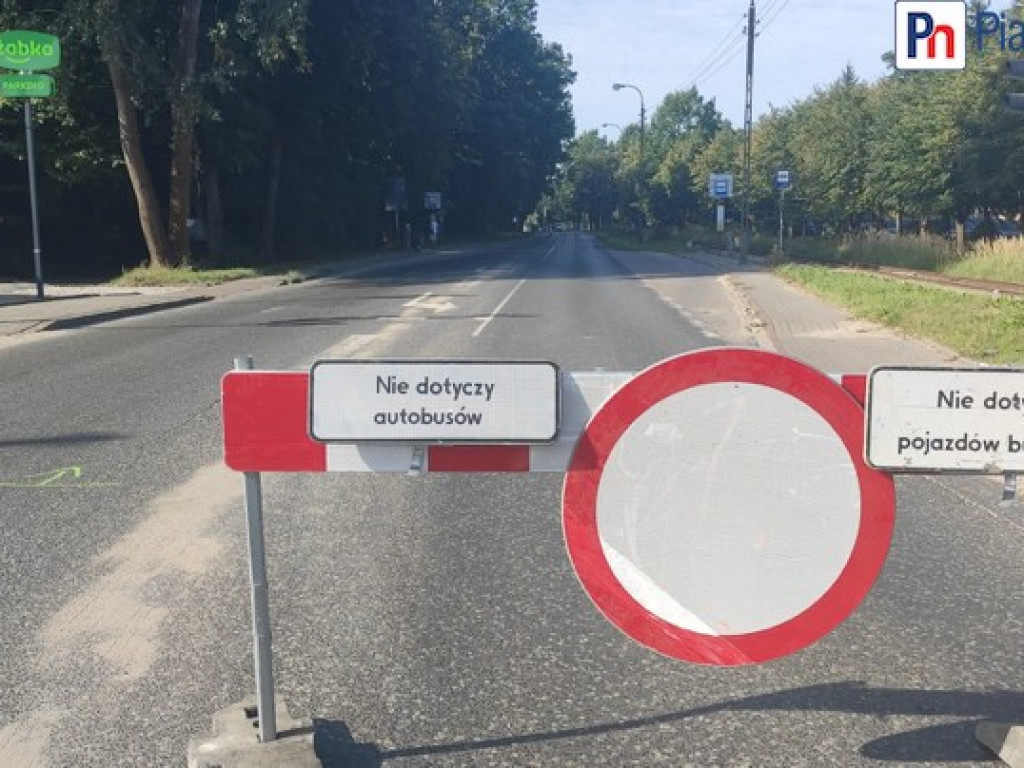 Chaos komunikacyjny w Zalesiu Dolnym! Zdezorientowani kierowcy w korku