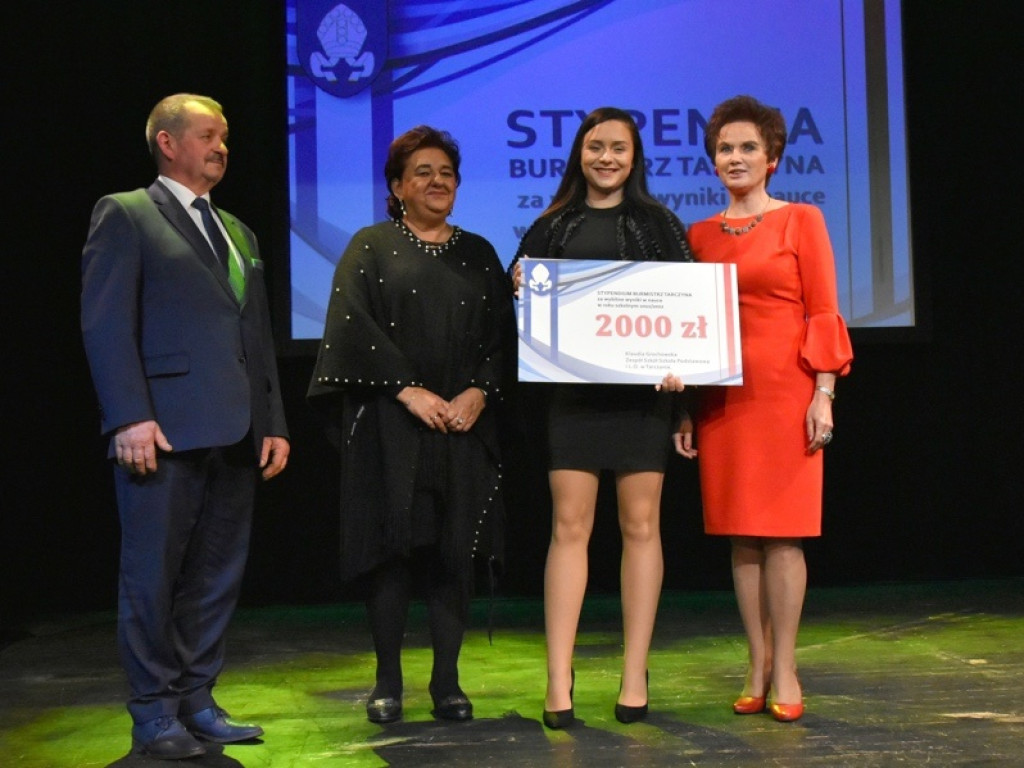 Stypendia Burmistrza Tarczyna dla najwybitniejszych uczniów
