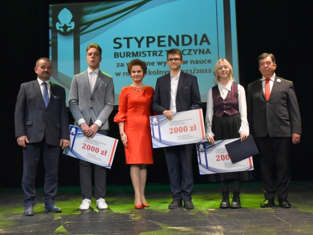 Stypendia Burmistrza Tarczyna dla najwybitniejszych uczniów