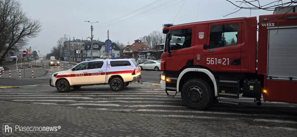 Strażacy uwolnili 10 osób z windy przy PKP!
