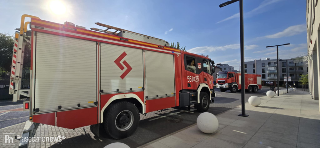 Alarm w Urzędzie Pracy. Straż pożarna na miejscu