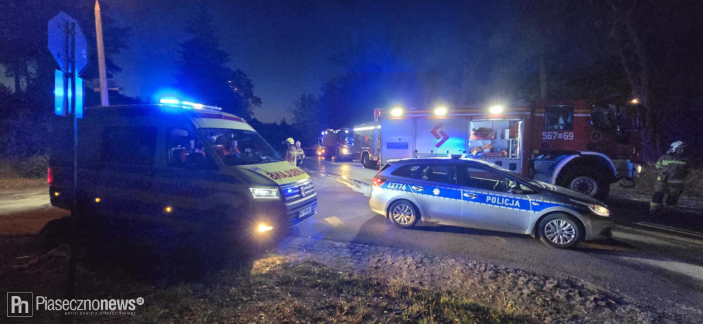 Zderzenie bmw z audi. Droga krajowa 79 zablokowana